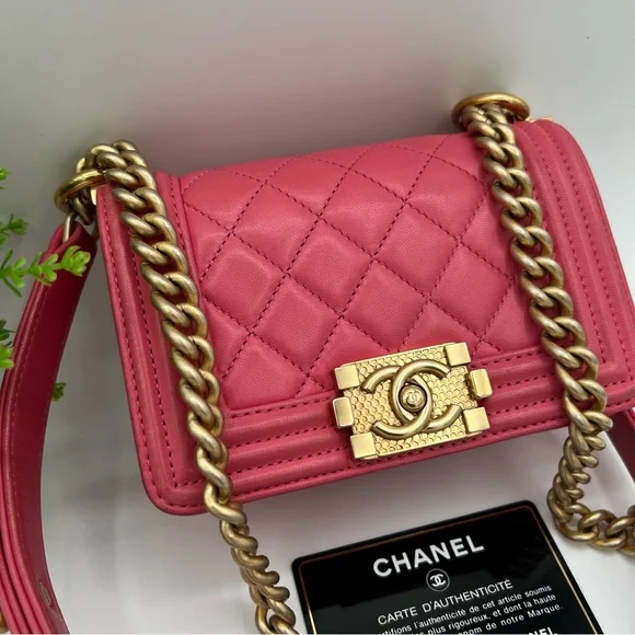 Chanel boy mini shoulder bag ❤️pink lambskin - Picture 2 of 11